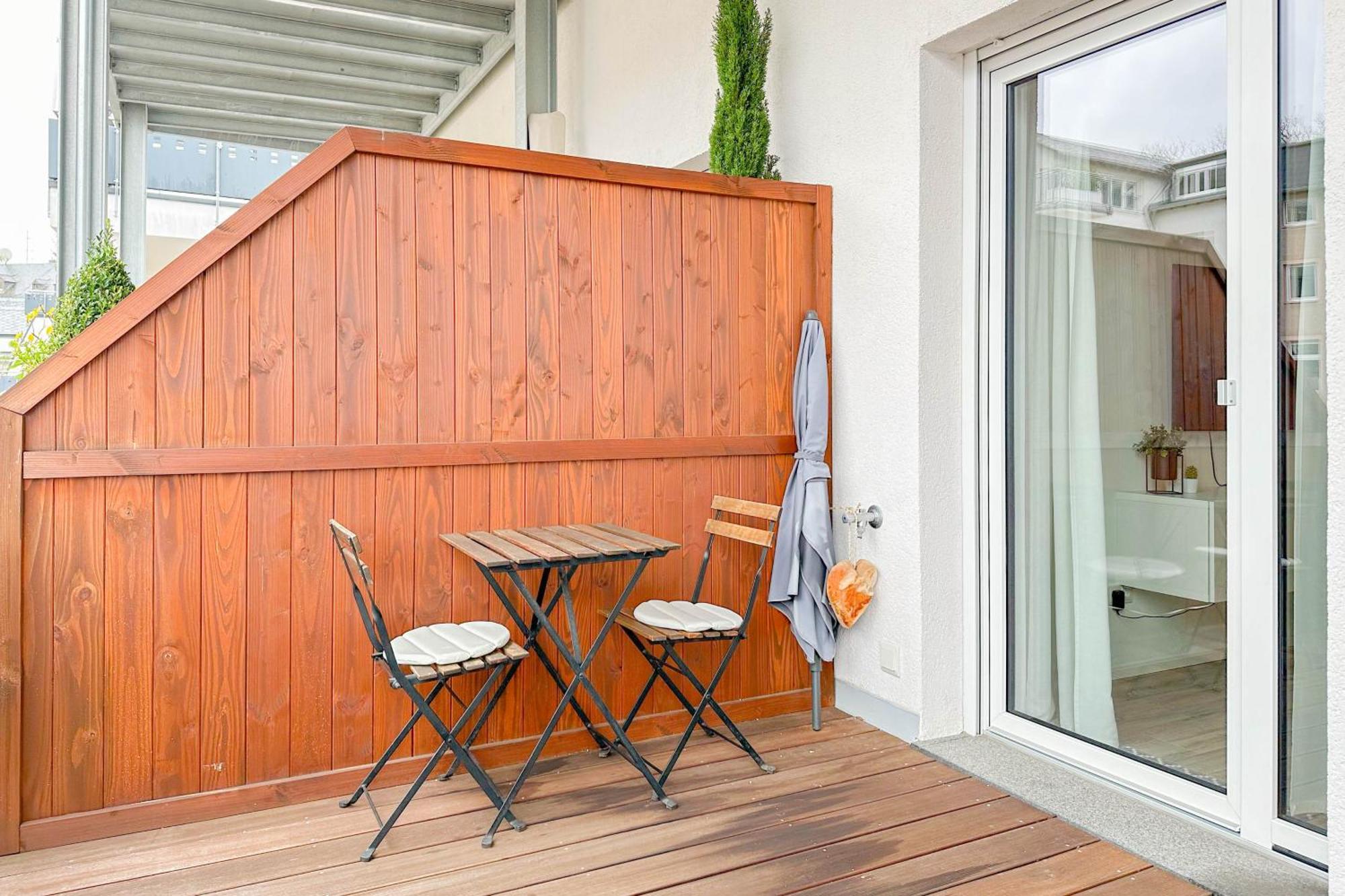 Modernes Trierer Cityloft Mit Grossem Balkon Luaran gambar